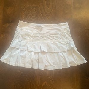 Lululemon tennis skirt - off white